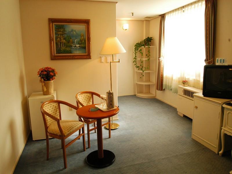Hotel Seoul Tourist à Jeju Extérieur photo